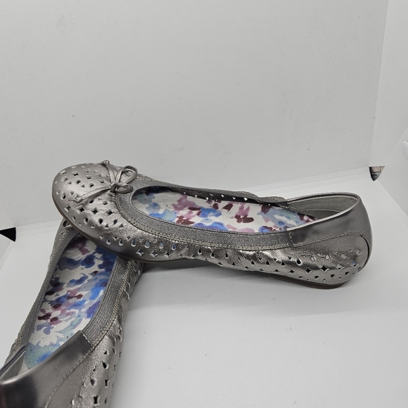 Vionic Surin perforated leather ballet flats Pewter size 8.5 - Picture 8 of 10